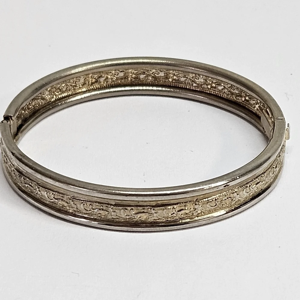 VINTAGE Two Tone Gold & Silver Tone Etched Child Cuff Bracelet Bangle